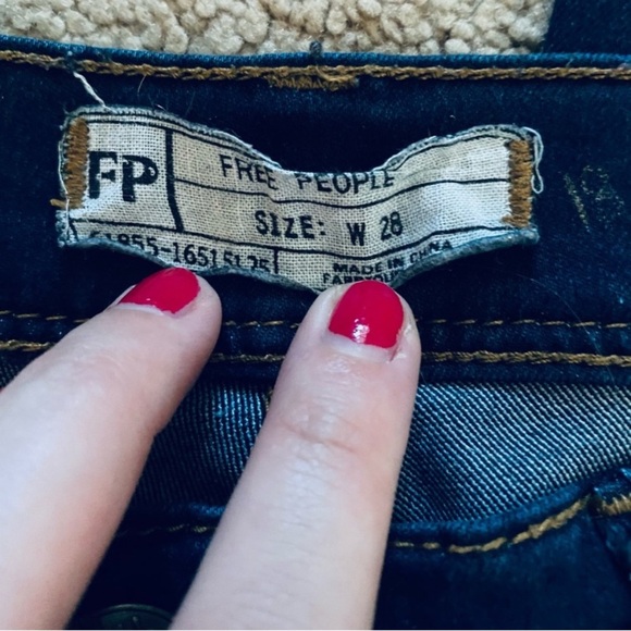Free People Dark Blue Jeans Sz 28 - Picture 5 of 6
